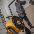 Wentylator podłogowy 110W regulacja prędkości uchwyt hak obracany DeWalt