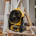 Wentylator przenośny akumulatorowy DeWalt 176 mm IP54 regulacja prędkości