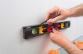 Poziomica dla elektryków 40 cm dwie libelki do oznaczania puszek Wiha
